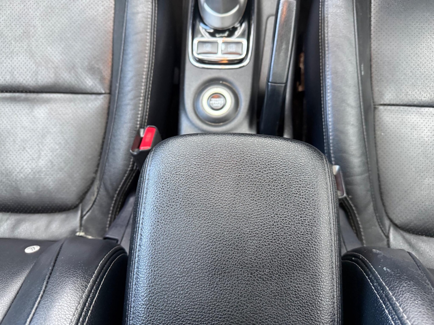 Used Mitsubishi Outlander 2015 for sale - 77993189: Photo 30