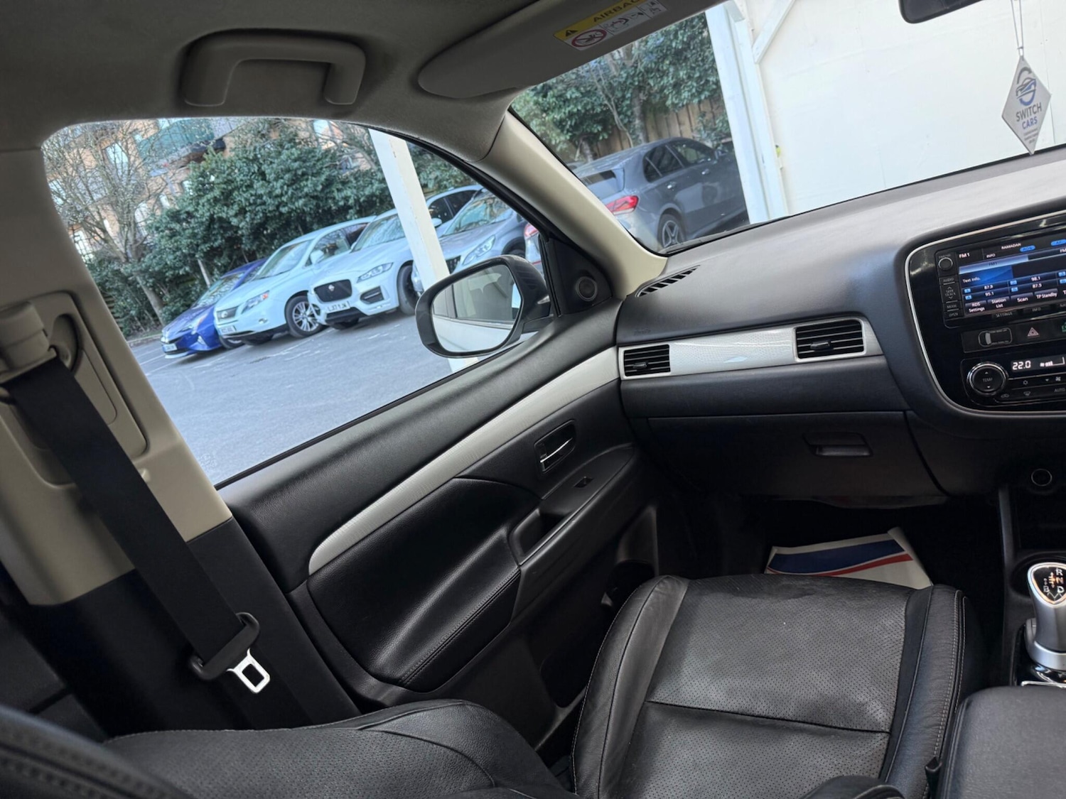 Used Mitsubishi Outlander 2015 for sale - 77993189: Photo 39