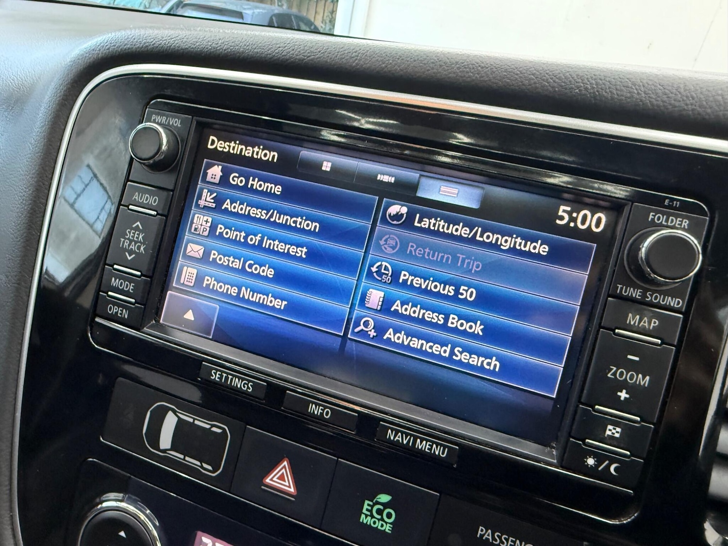 Used Mitsubishi Outlander 2015 for sale - 77993189: Photo 48