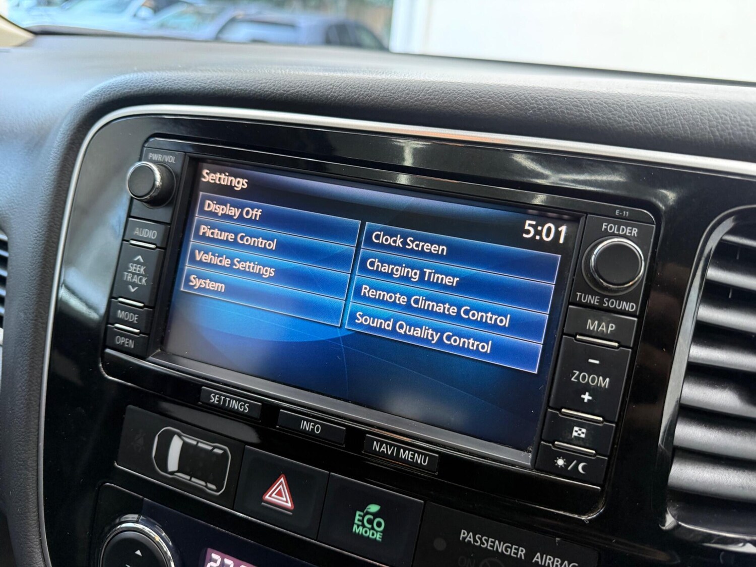 Used Mitsubishi Outlander 2015 for sale - 77993189: Photo 51