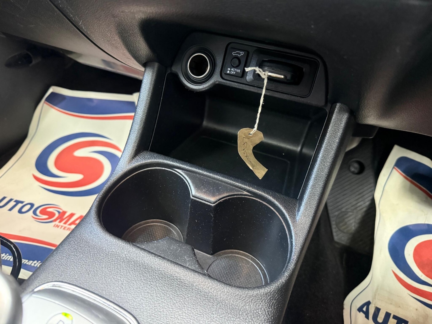 Used Mitsubishi Outlander 2015 for sale - 77993189: Photo 54