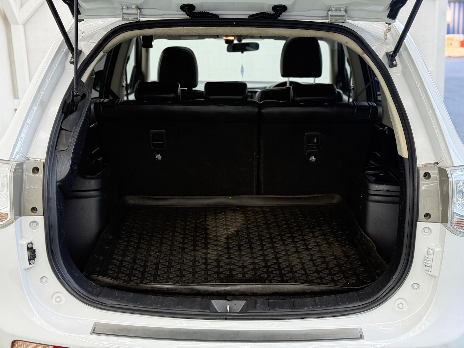 Used Mitsubishi Outlander 2015 for sale - 77993189: Photo 8