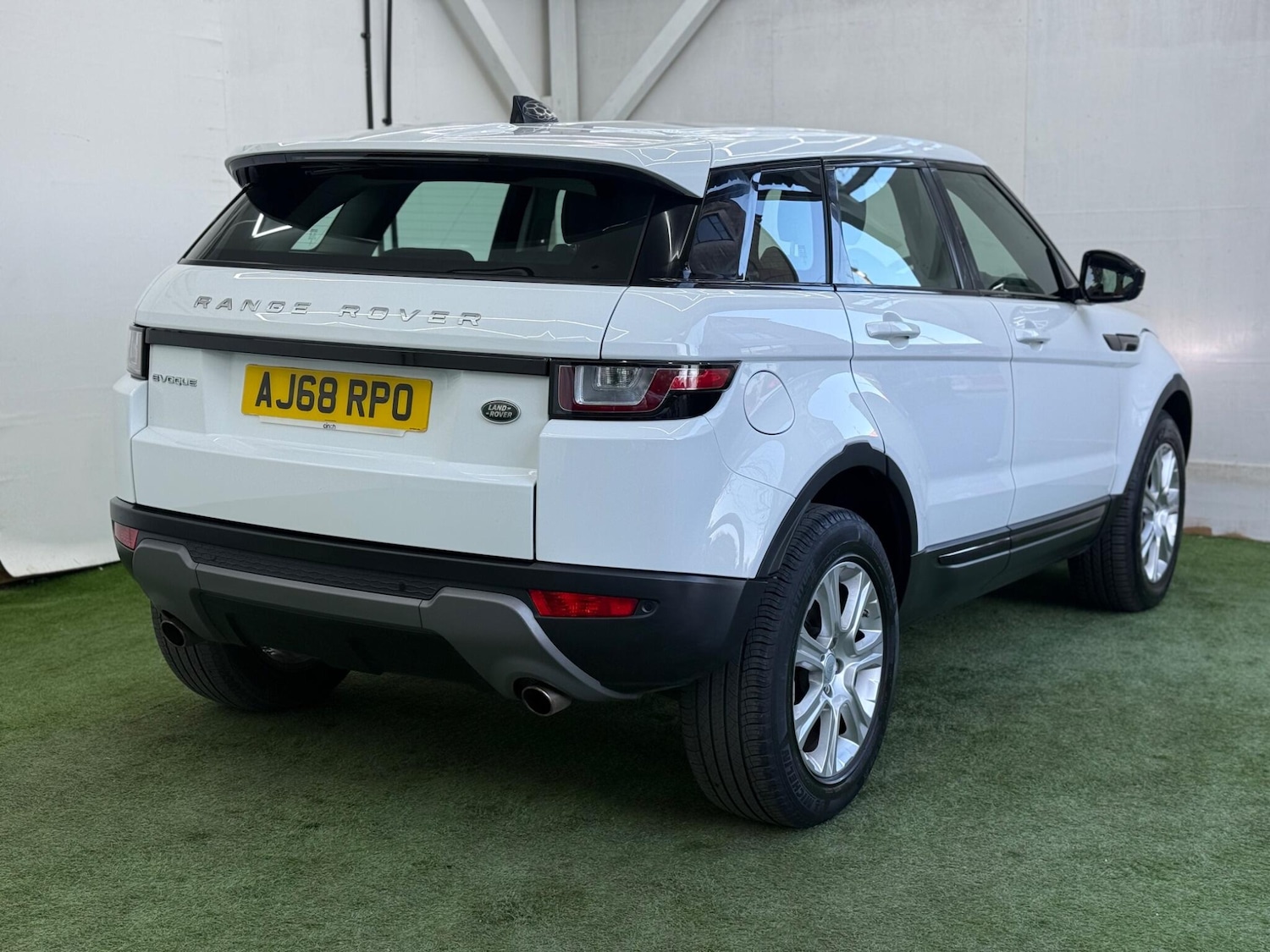 Used Land Rover Range Rover Evoque 2018 for sale - 77658243: Photo 6