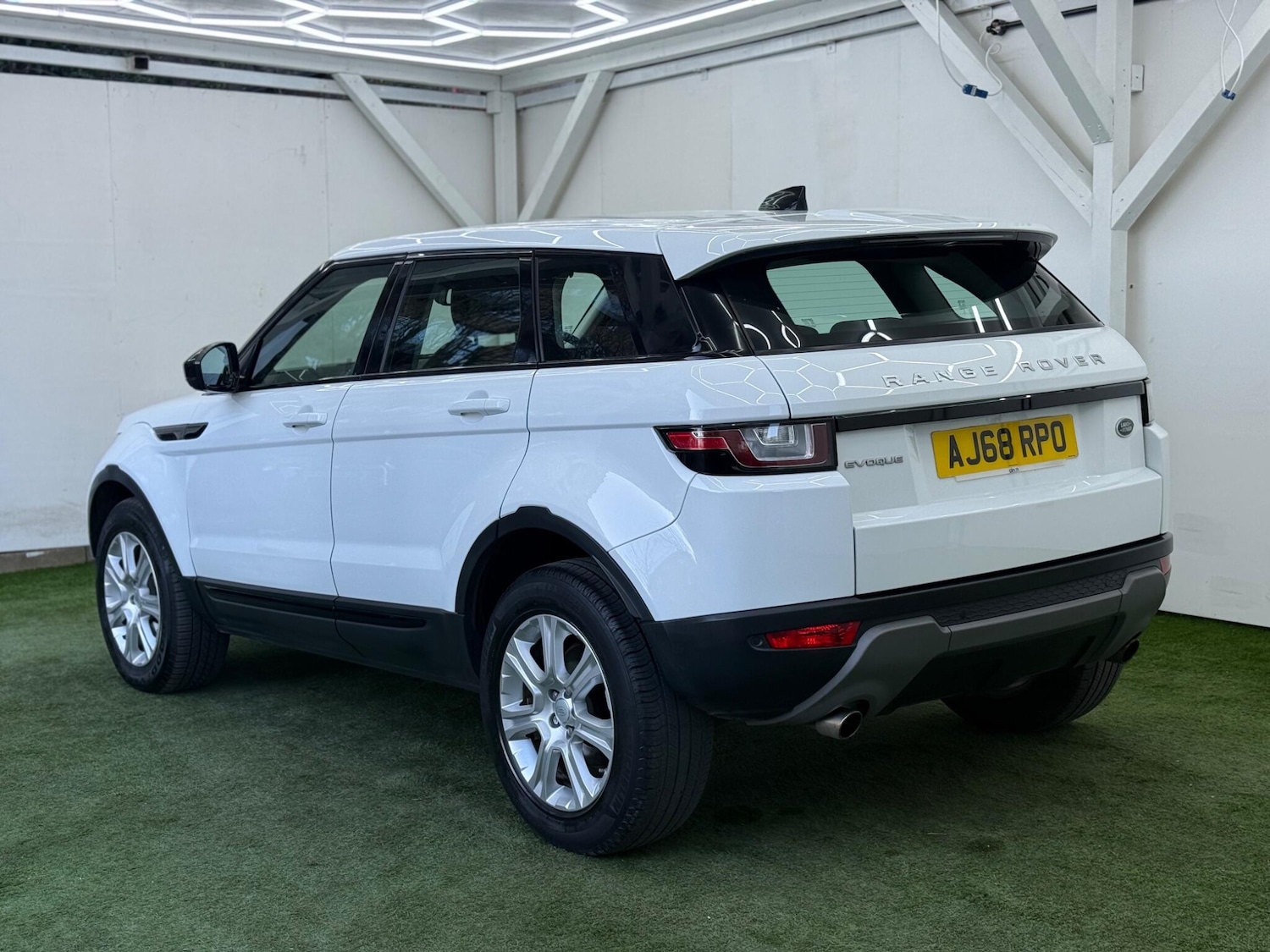 Used Land Rover Range Rover Evoque 2018 for sale - 77658243: Photo 9