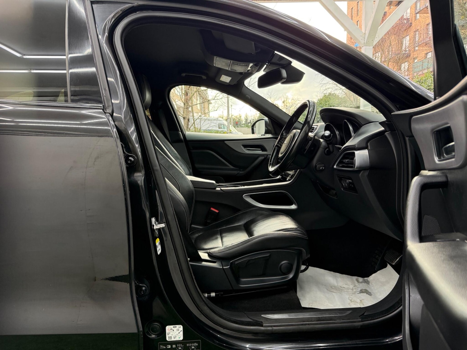 Used Jaguar F-Pace 2017 for sale - 77386221: Photo 13