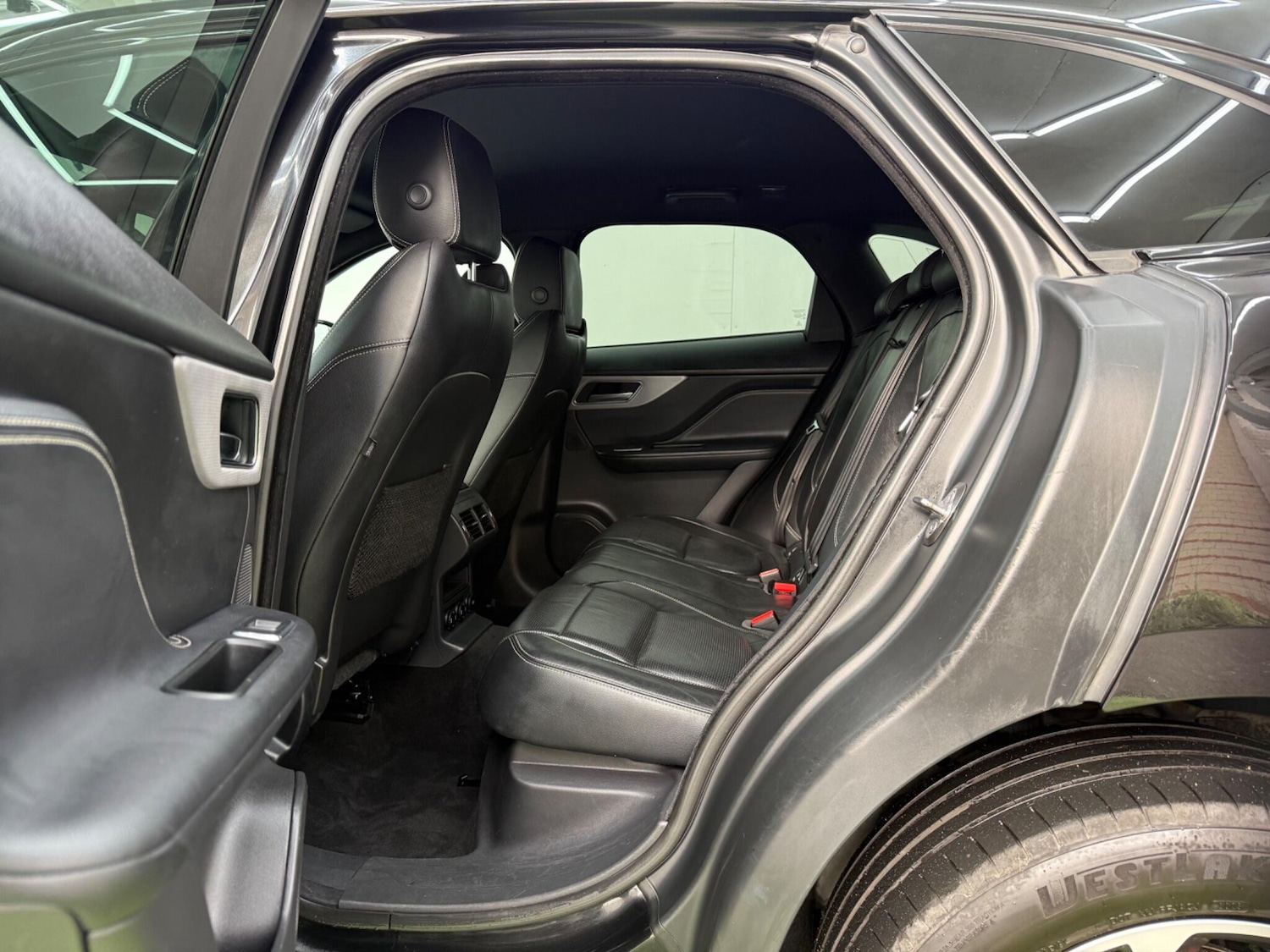 Used Jaguar F-Pace 2017 for sale - 77386221: Photo 21