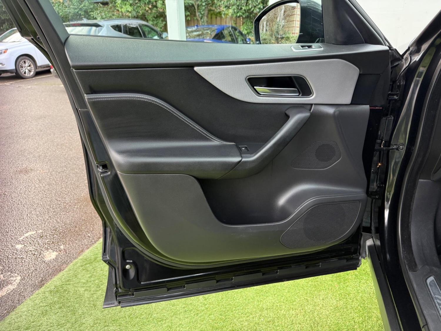 Used Jaguar F-Pace 2017 for sale - 77386221: Photo 26