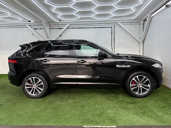 Used Jaguar F-Pace 2017 for sale - 77386221: Photo