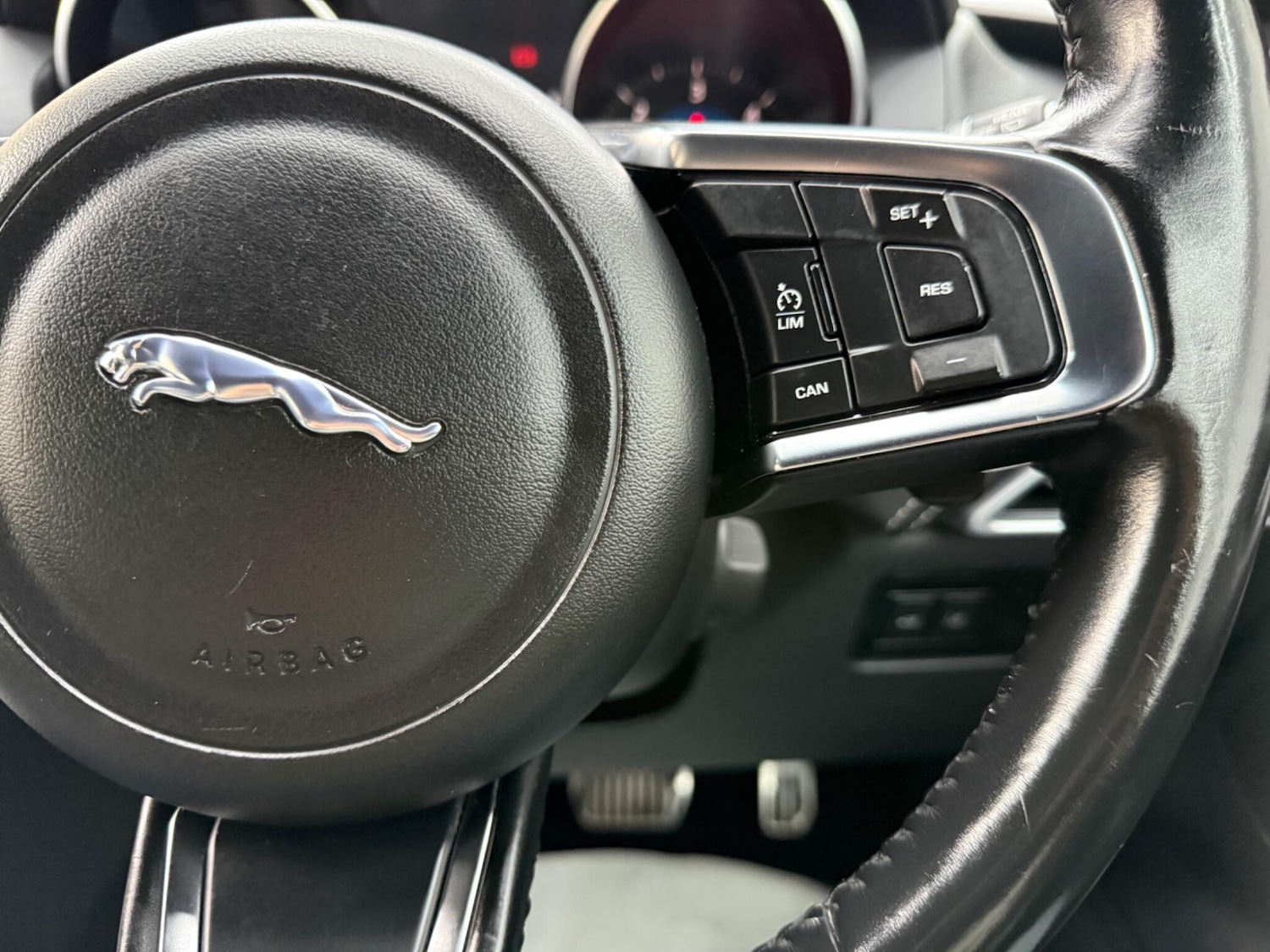 Used Jaguar F-Pace 2017 for sale - 77386221: Photo 35