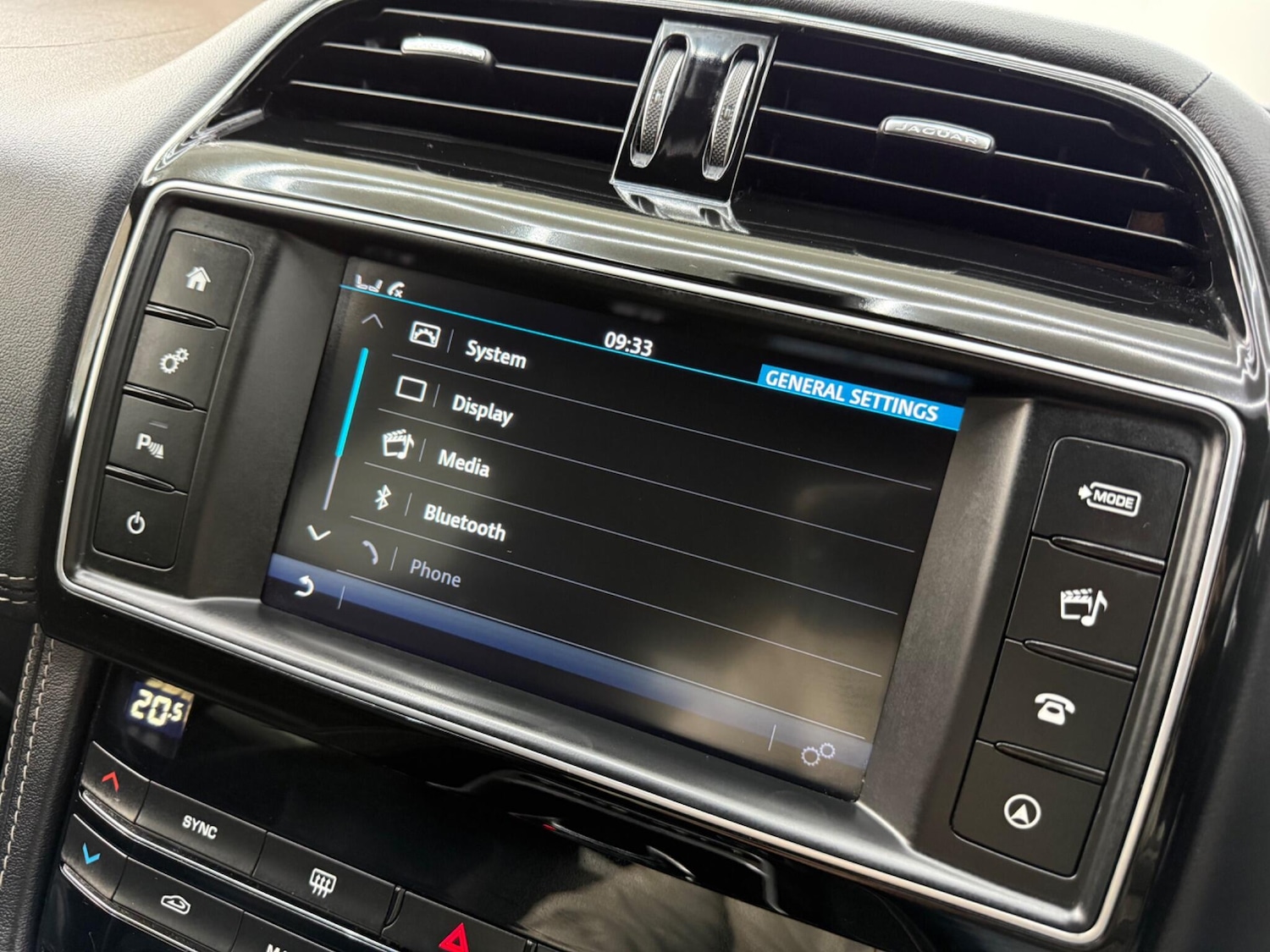 Used Jaguar F-Pace 2017 for sale - 77386221: Photo 50