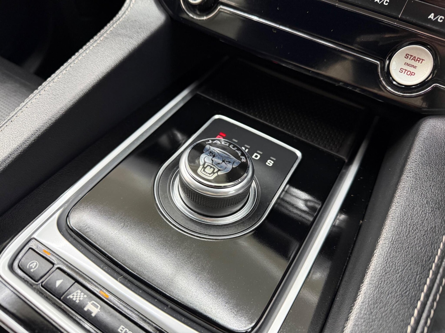 Used Jaguar F-Pace 2017 for sale - 77386221: Photo 54