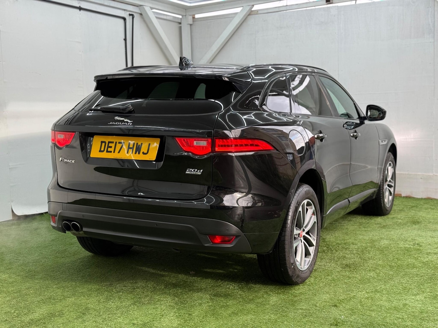 Used Jaguar F-Pace 2017 for sale - 77386221: Photo 6