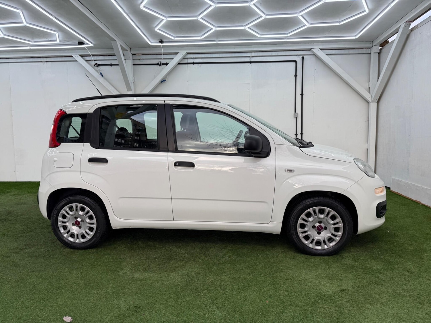 Used Fiat Panda 2013 for sale - 77387252: Photo 2