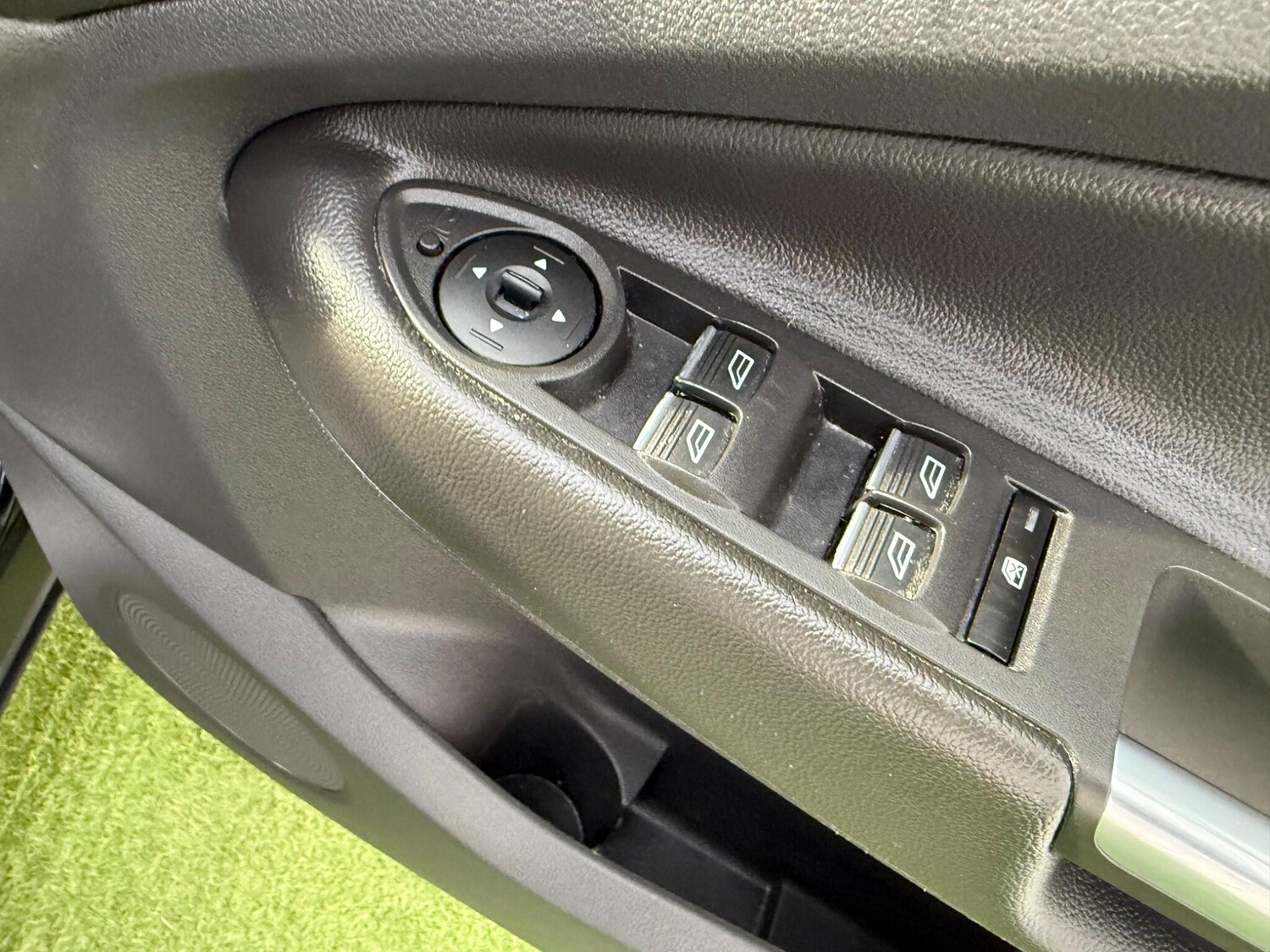 Used Ford Kuga 2017 for sale - 77633917: Photo 39