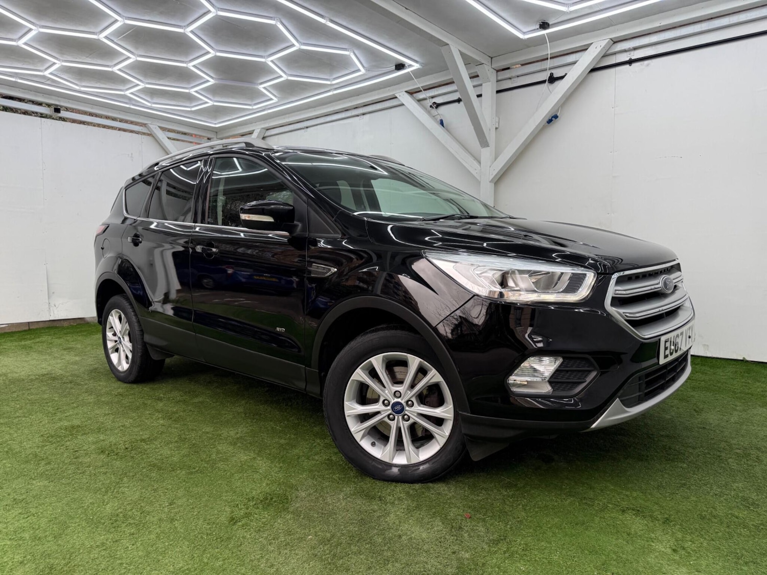 Used Ford Kuga 2017 for sale - 77633917: Photo 4