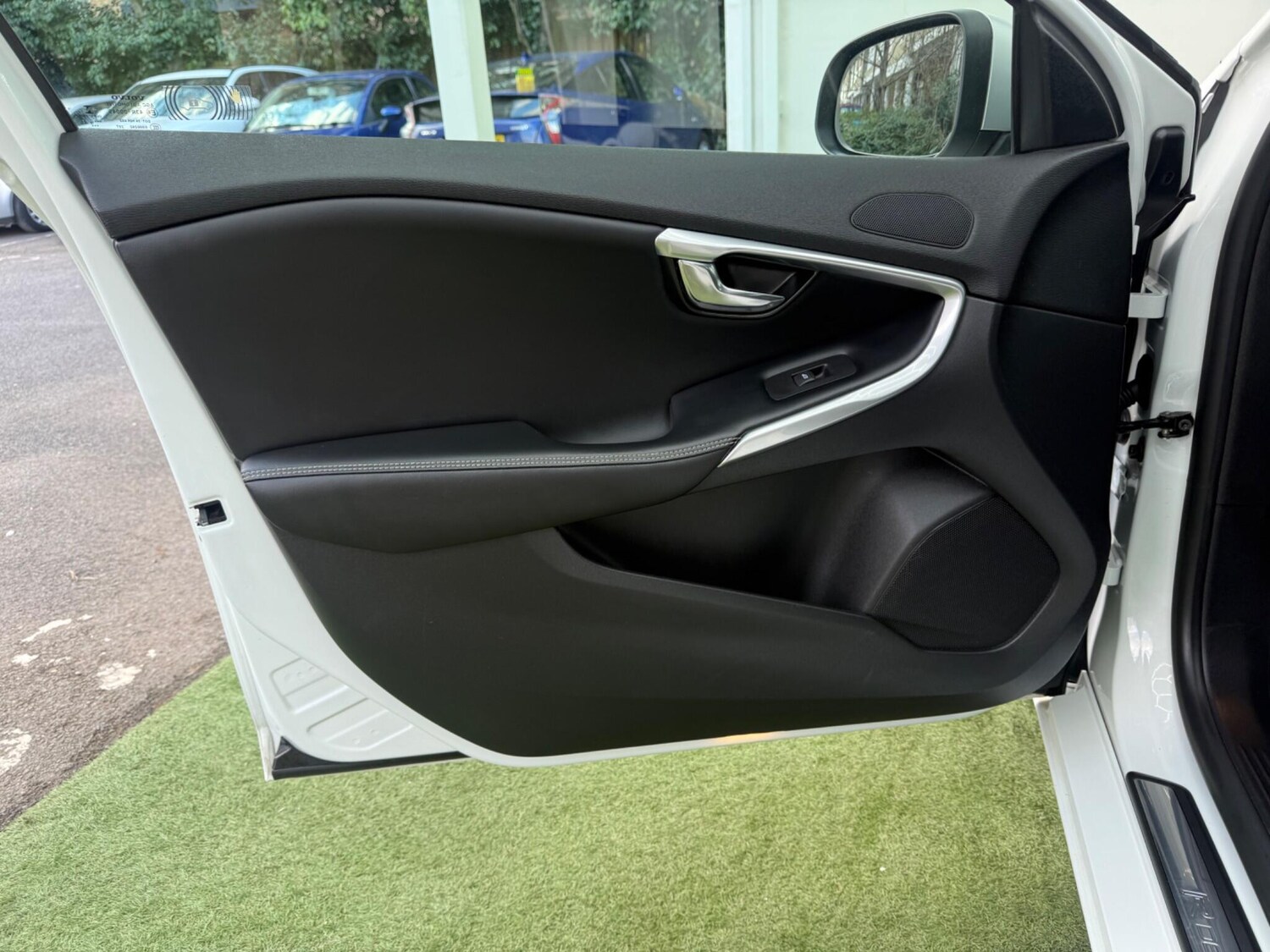 Used Volvo V40 for sale - 77722517: Photo 27