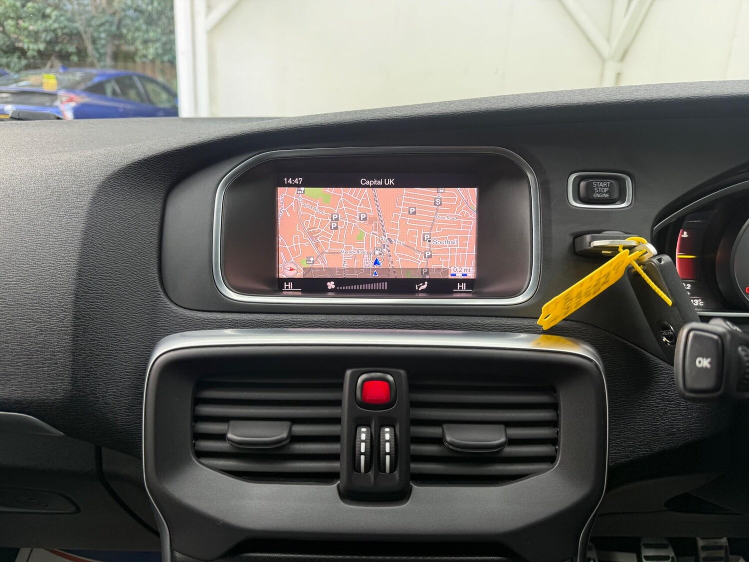 Used Volvo V40 for sale - 77722517: Photo 29