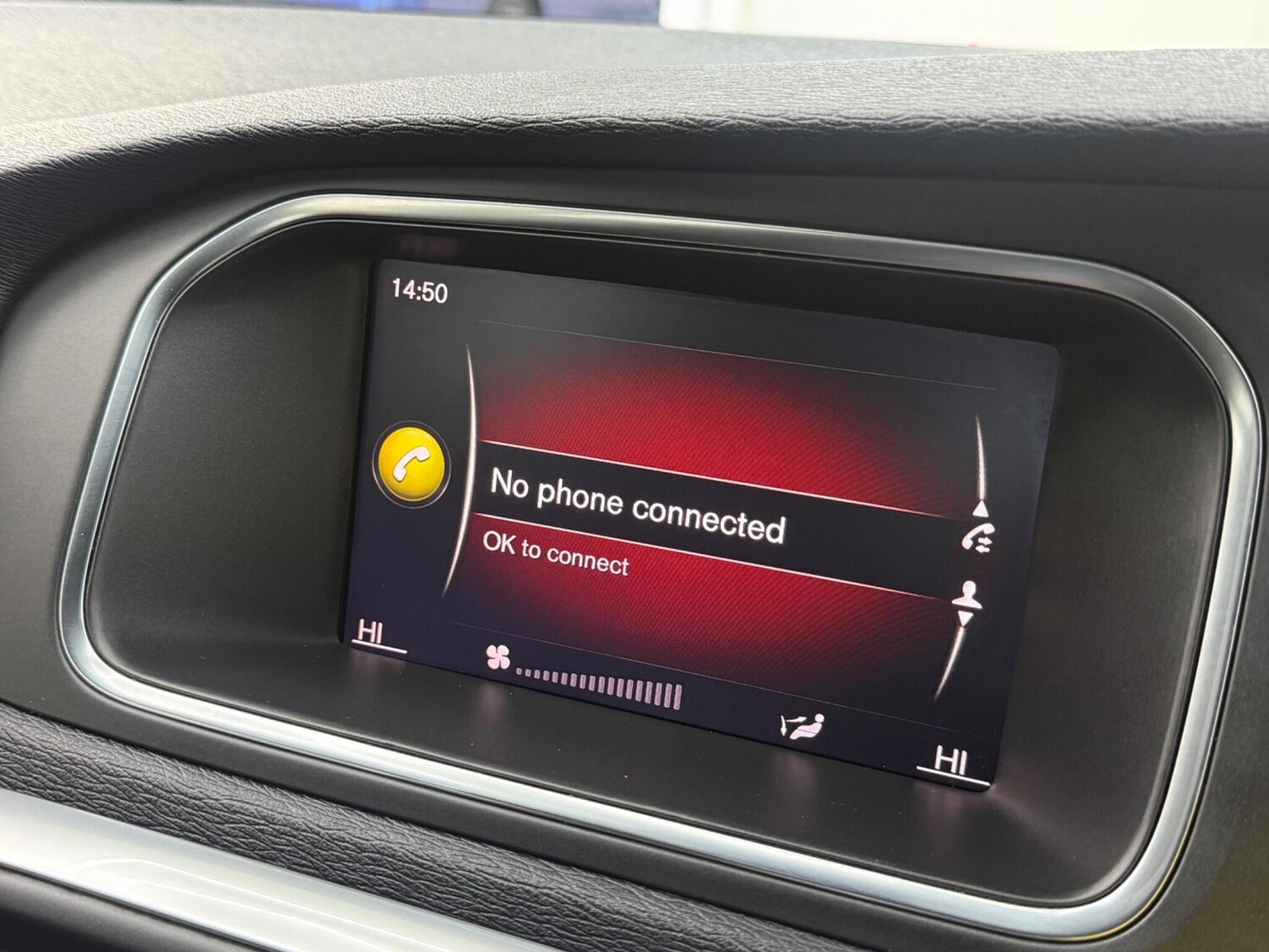 Used Volvo V40 for sale - 77722517: Photo 51