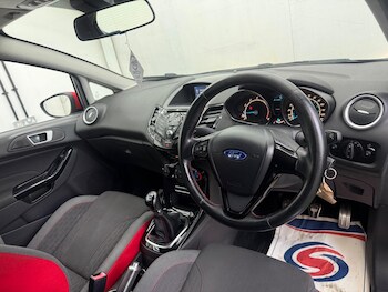 Used Ford Fiesta 2015 for sale - 77892478: Photo