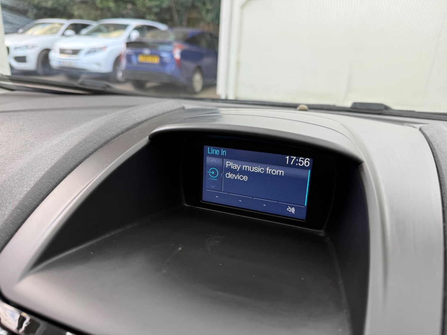 Used Ford Fiesta 2015 for sale - 77892478: Photo 43