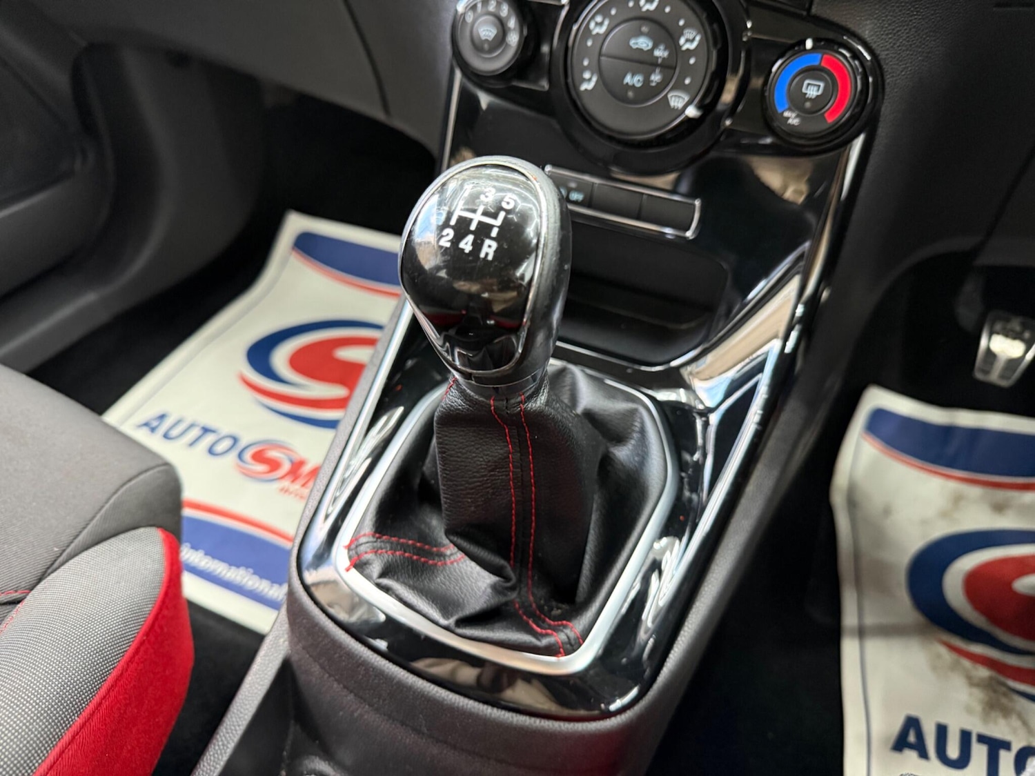 Used Ford Fiesta 2015 for sale - 77892478: Photo 48