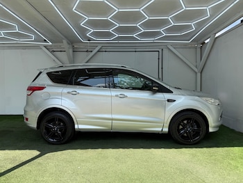 Used Ford Kuga 2015 for sale - 79259788: Photo