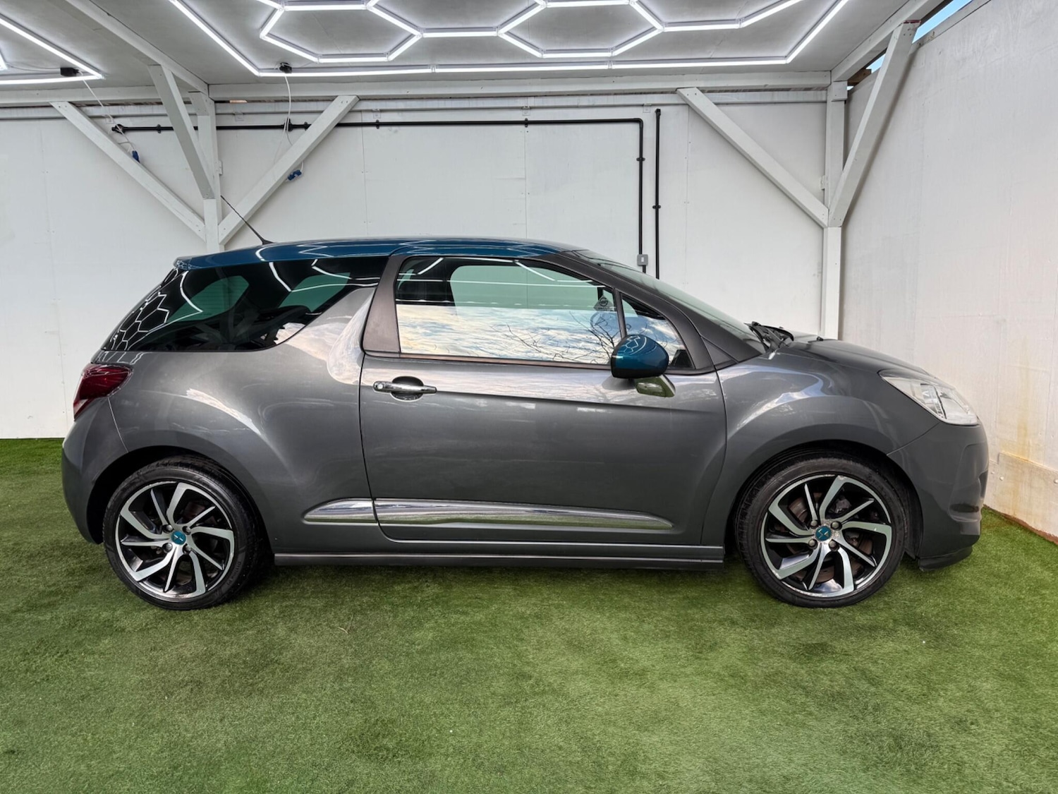 Used DS Automobiles DS 3 for sale - 77511459: Photo 2