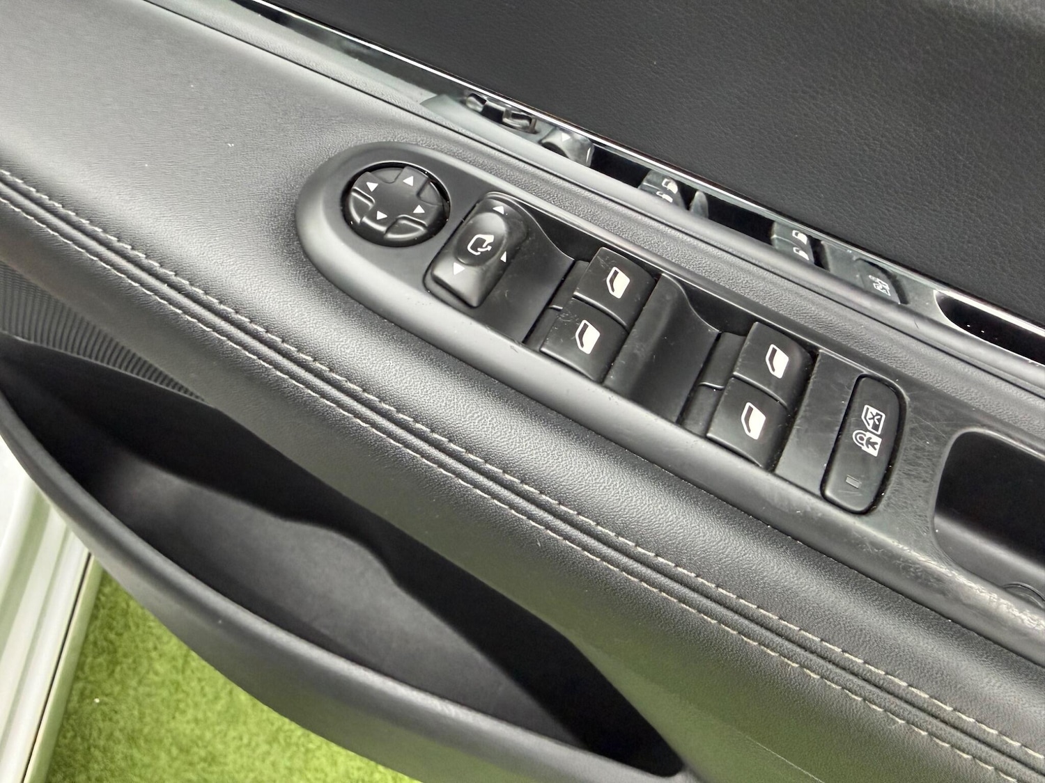 Used Peugeot 3008 2014 for sale - 77537694: Photo 40