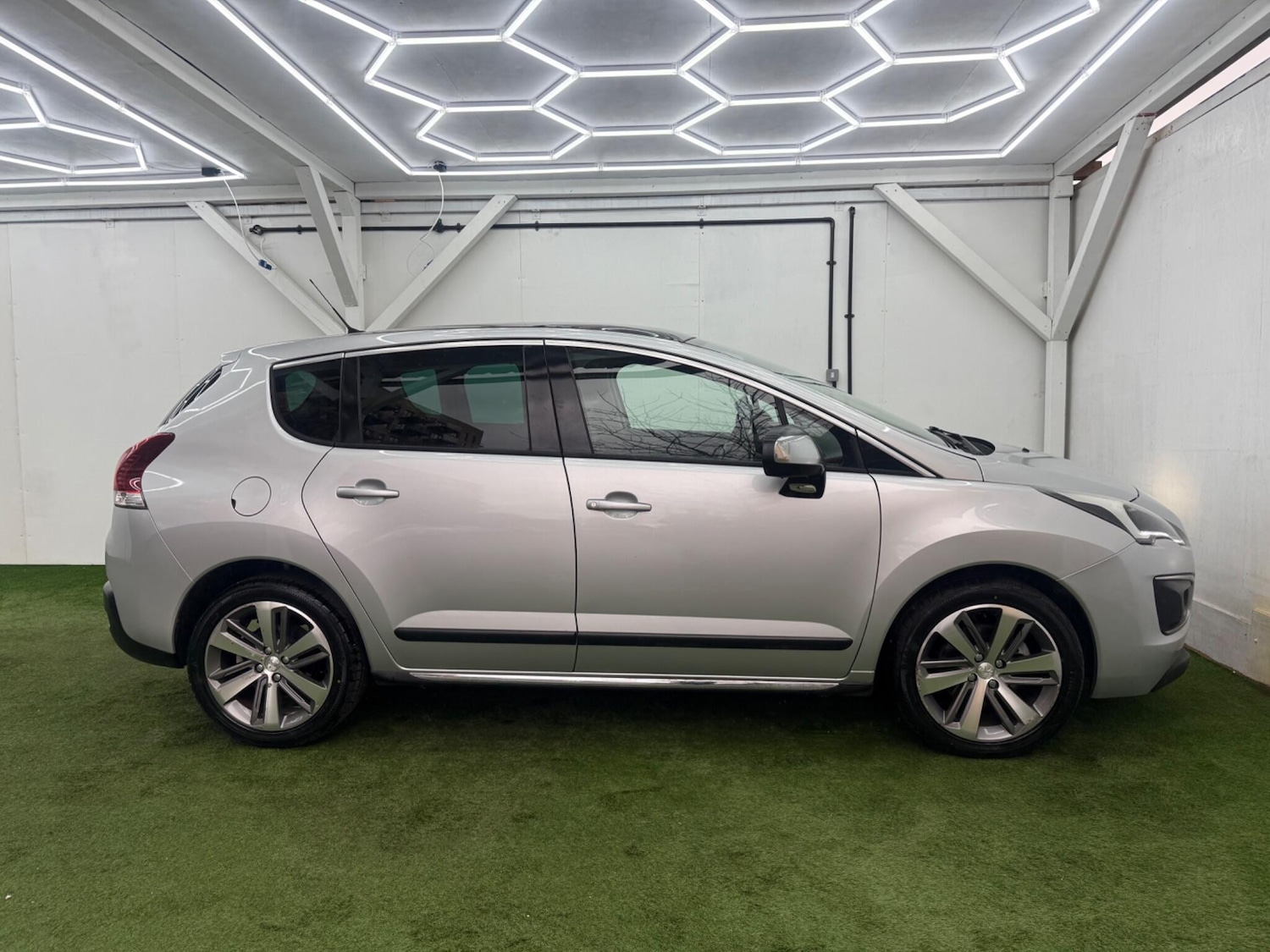 Used Peugeot 3008 2014 for sale - 77537694: Photo 5