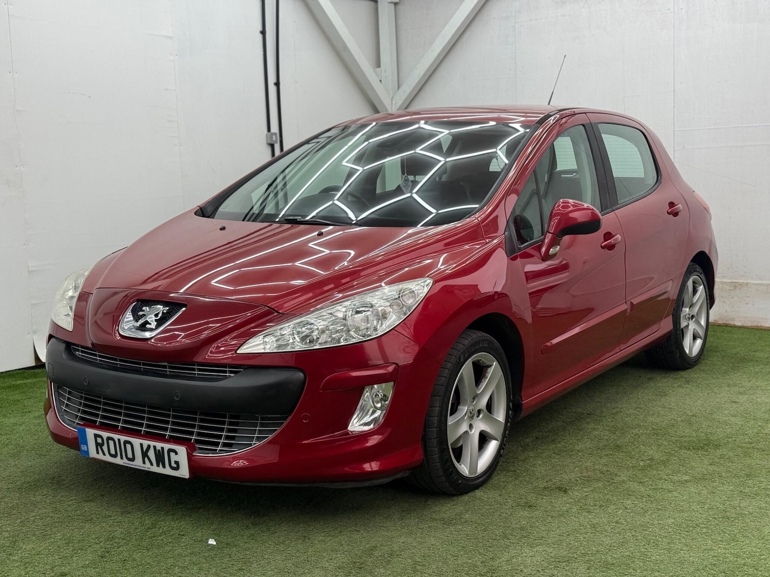 Used Peugeot 308 2010 for sale - 77958454: Photo 11