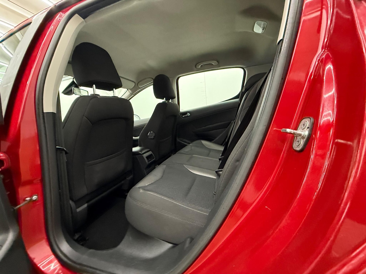 Used Peugeot 308 2010 for sale - 77958454: Photo 22