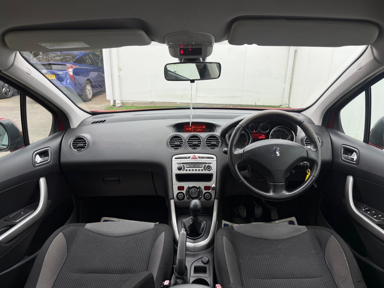 Used Peugeot 308 2010 for sale - 77958454: Photo 27