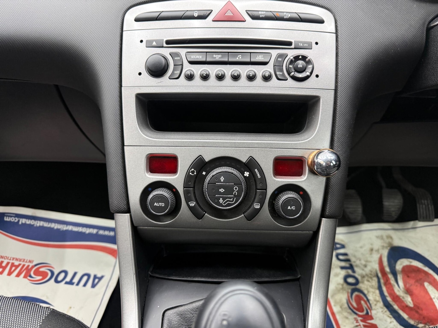 Used Peugeot 308 2010 for sale - 77958454: Photo 29