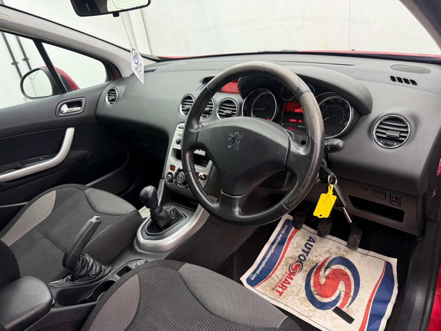 Used Peugeot 308 2010 for sale - 77958454: Photo 3