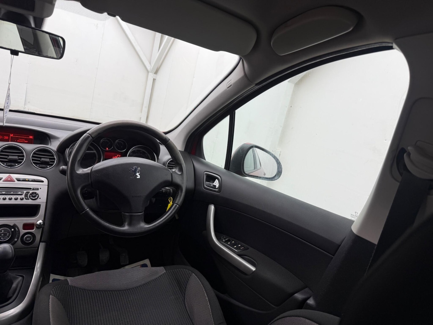 Used Peugeot 308 2010 for sale - 77958454: Photo 36