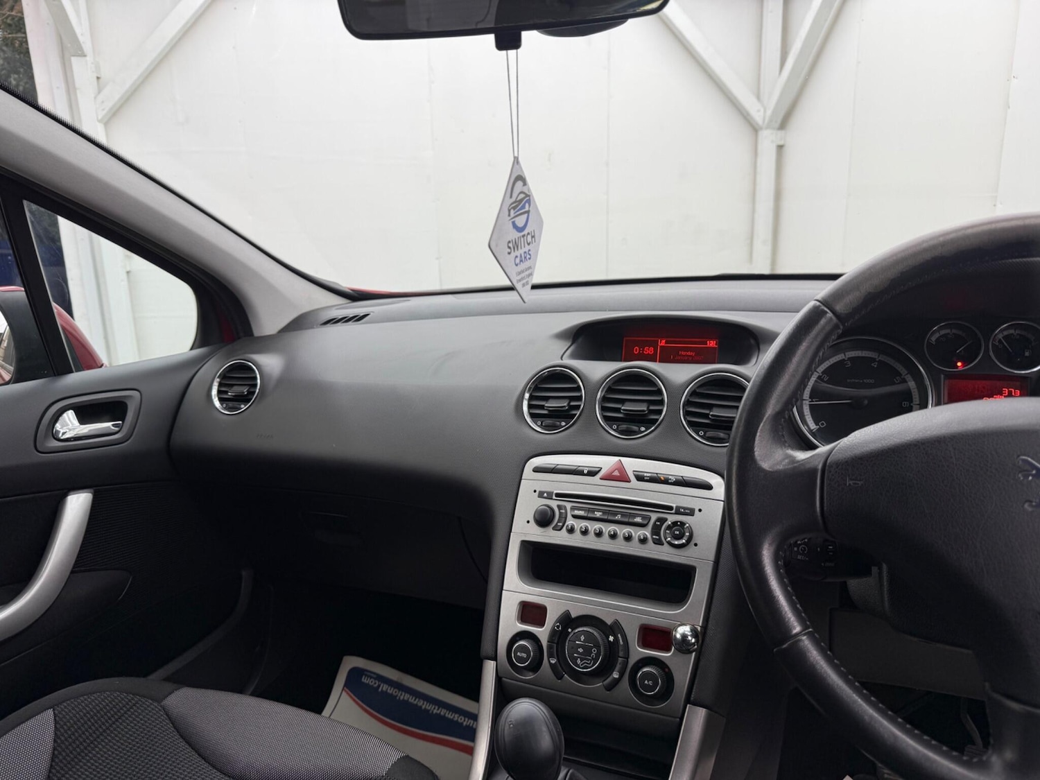 Used Peugeot 308 2010 for sale - 77958454: Photo 46