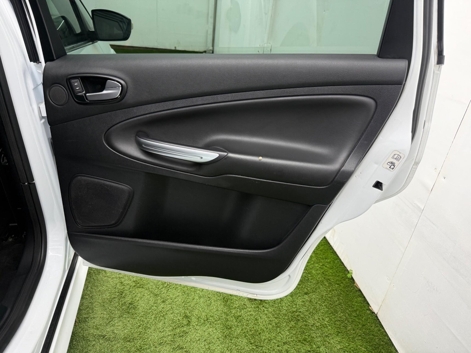 Used Ford S-Max for sale - 77671207: Photo 22