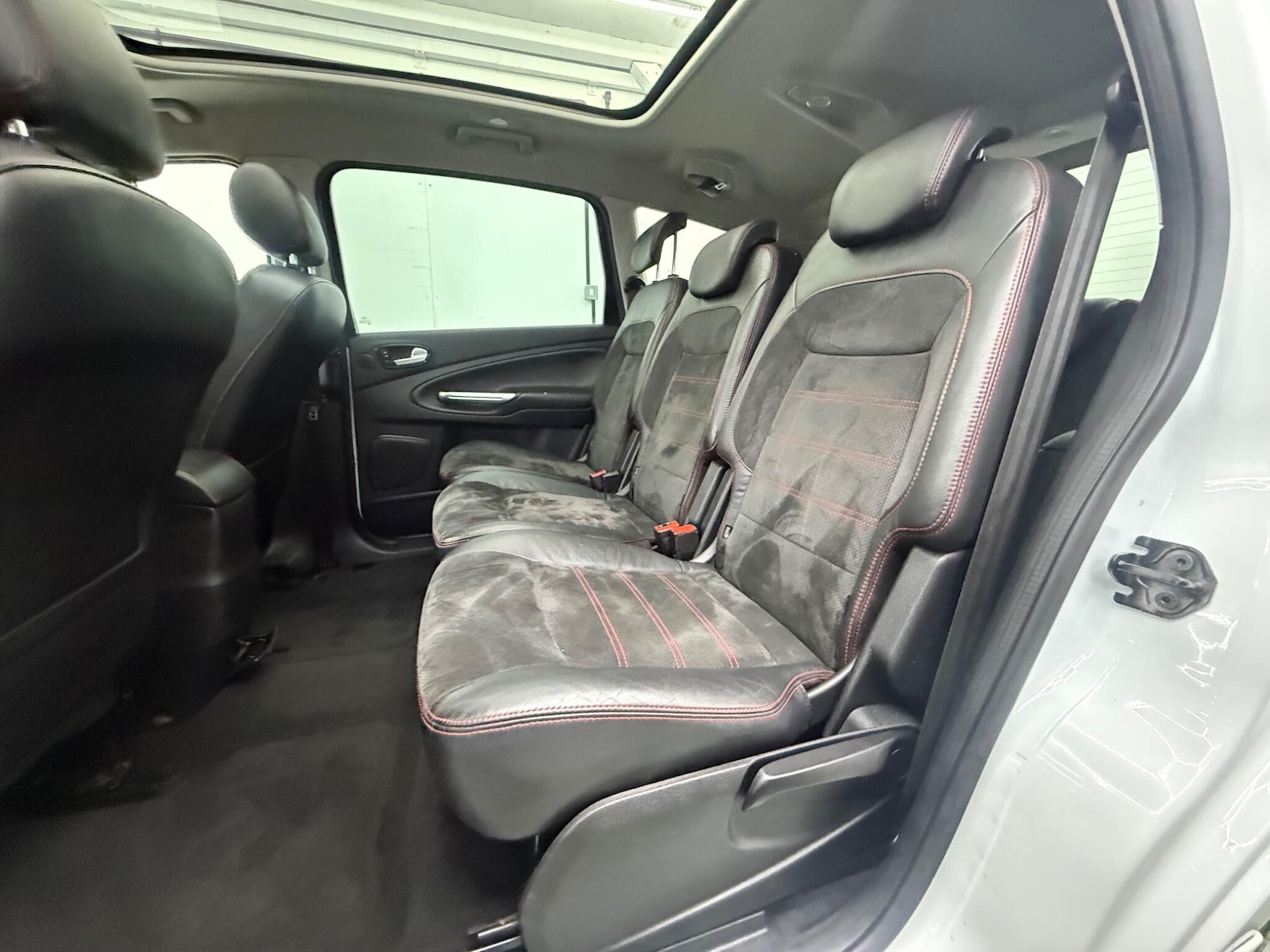 Used Ford S-Max for sale - 77671207: Photo 25