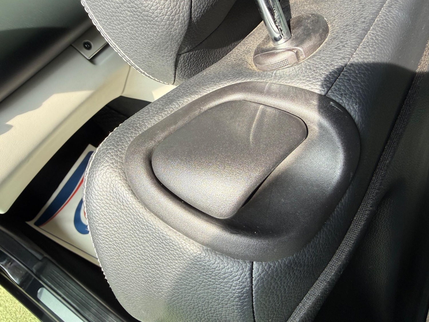 Used Mercedes-Benz CLC Class 2011 for sale - 77994218: Photo 21