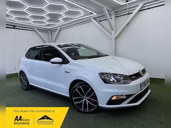 Used Volkswagen Polo 2015 for sale - 78957858: Photo