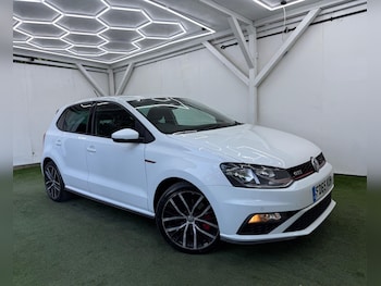 Used Volkswagen Polo 2015 for sale - 78957858: Photo