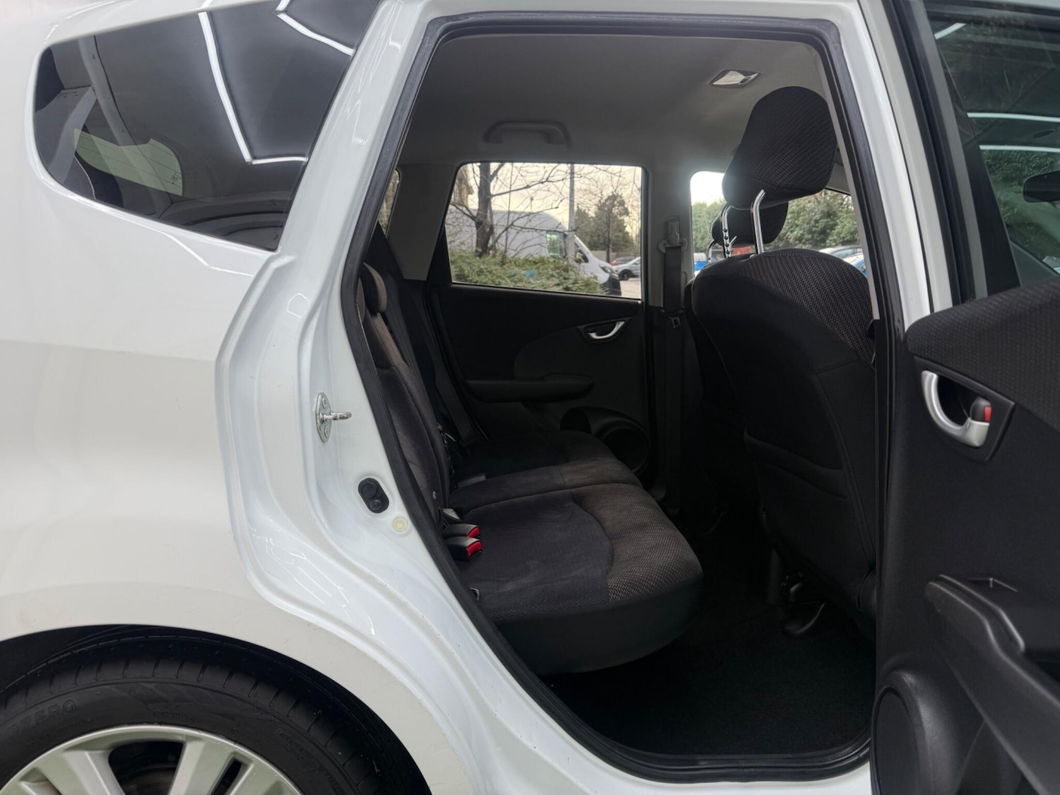 Used Honda Jazz 2014 for sale - 77387643: Photo 17