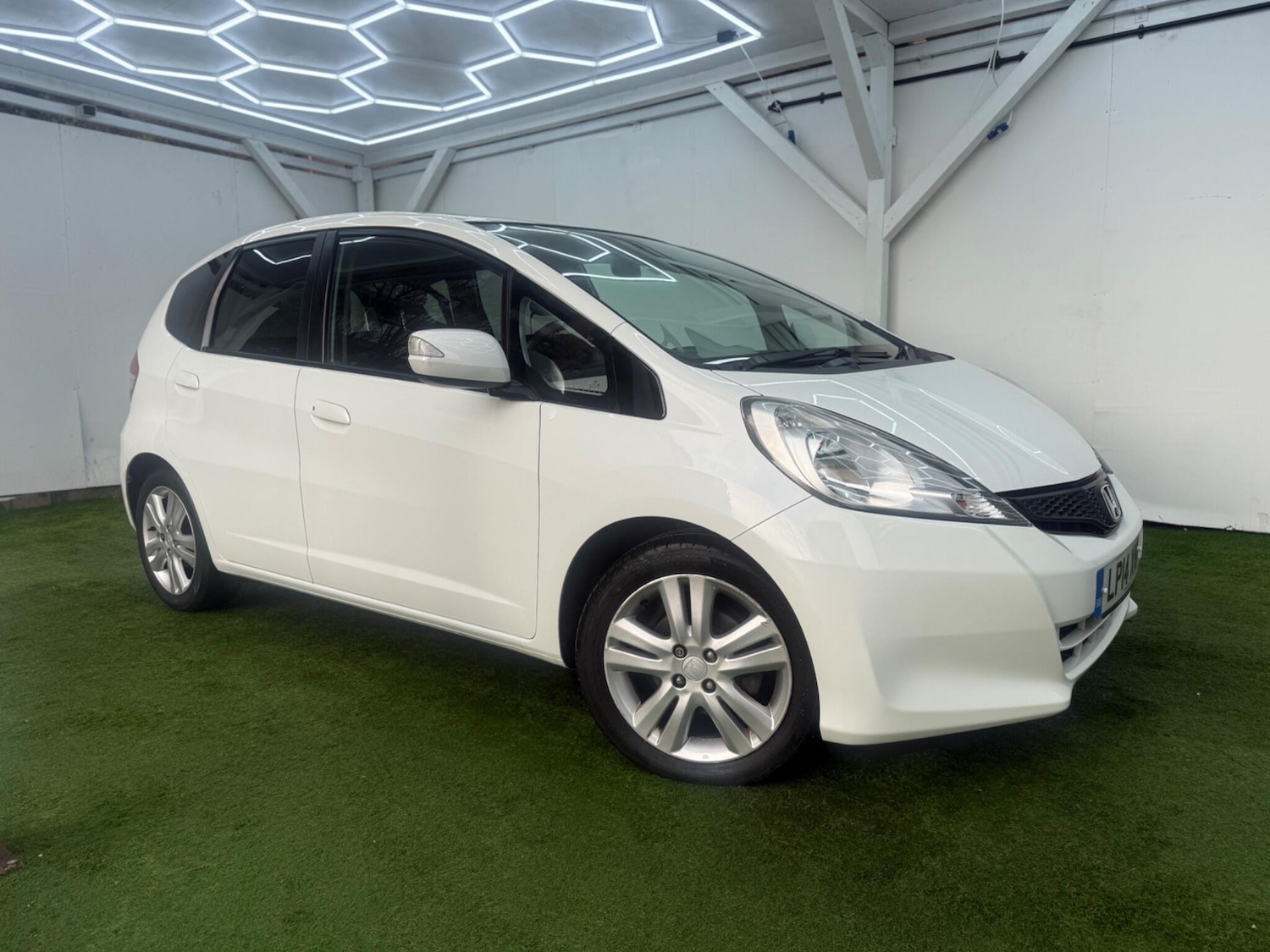 Used Honda Jazz 2014 for sale - 77387643: Photo 4