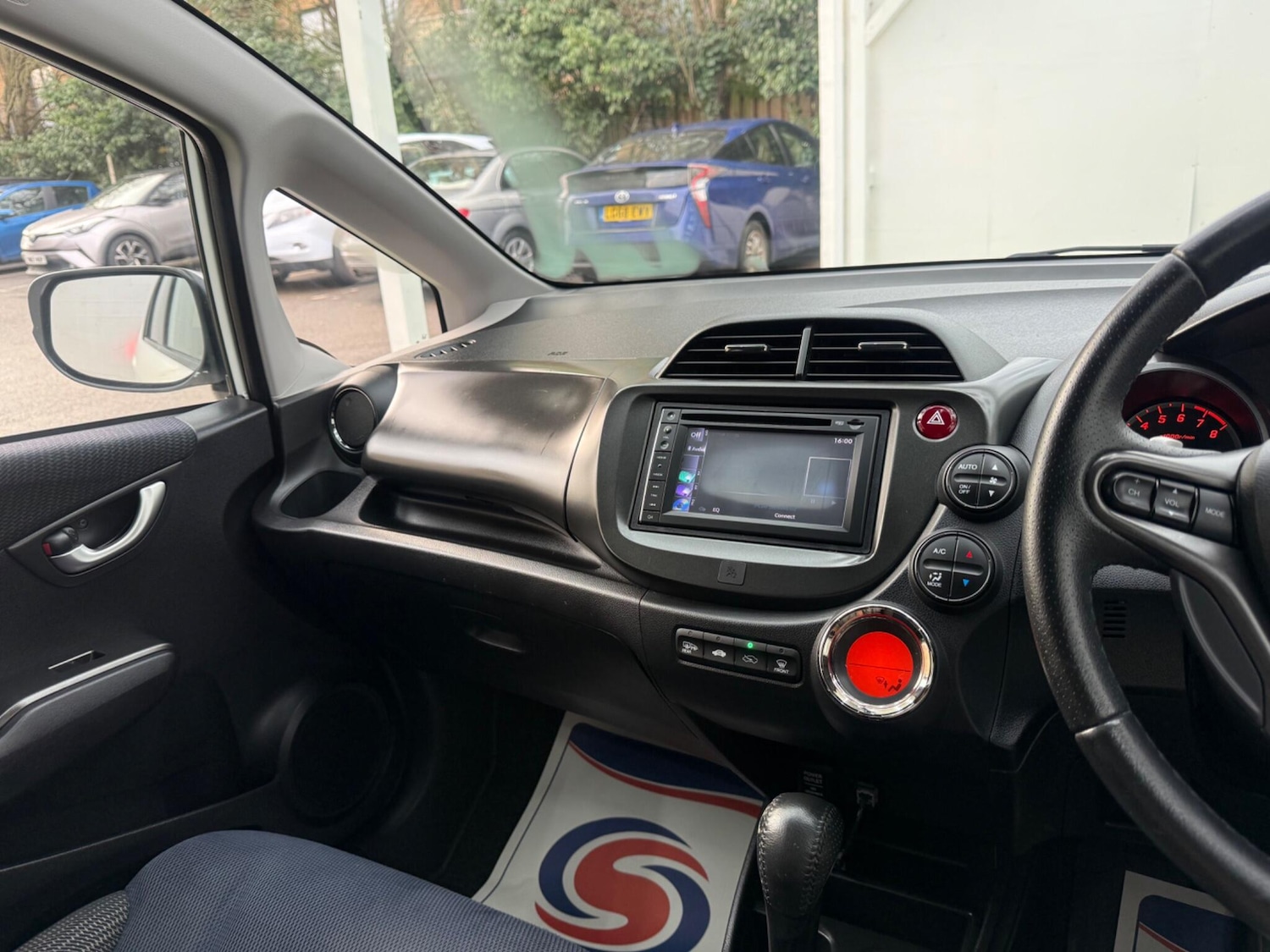 Used Honda Jazz 2014 for sale - 77387643: Photo 53