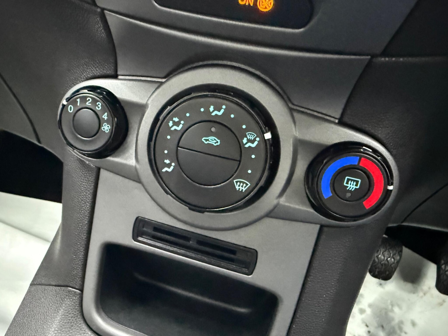 Used Ford Fiesta 2014 for sale - 77387544: Photo 42