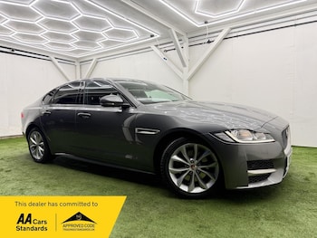 Used Jaguar XF 2018 for sale - 77573729: Photo