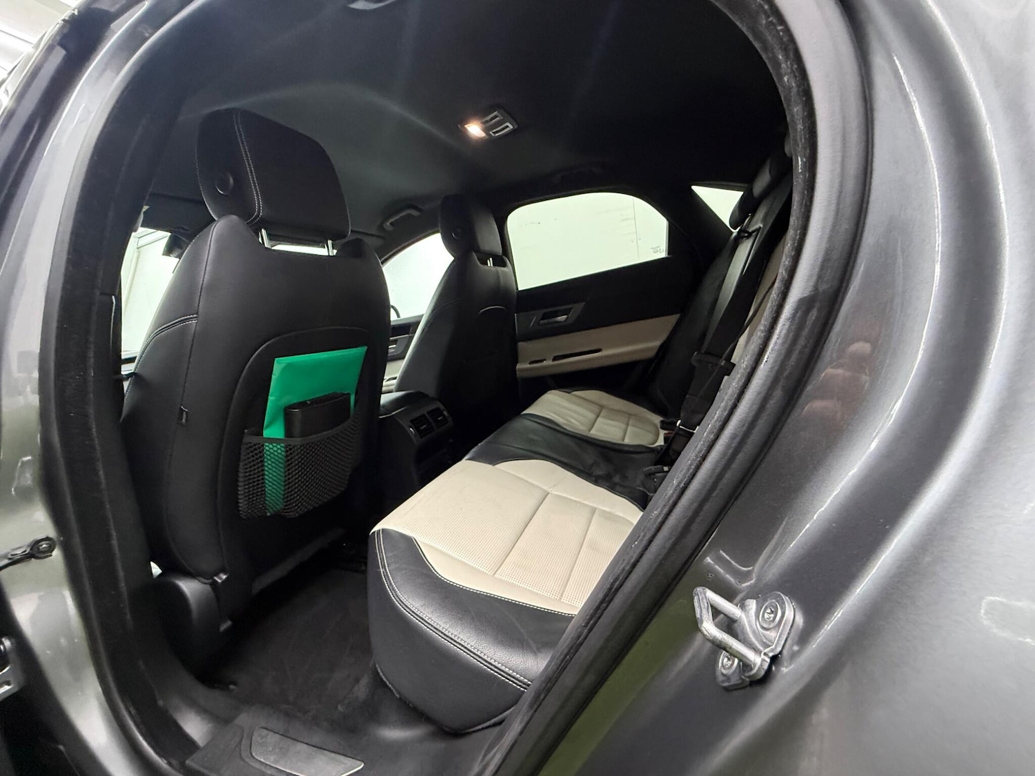 Used Jaguar XF 2018 for sale - 77573729: Photo 23