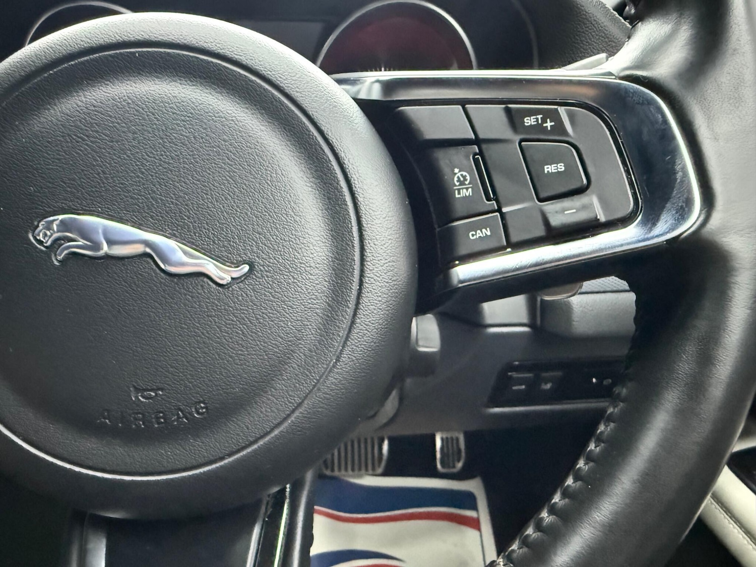 Used Jaguar XF 2018 for sale - 77573729: Photo 35