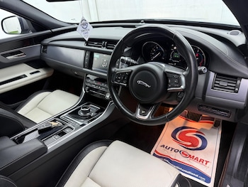 Used Jaguar XF 2018 for sale - 77573729: Photo
