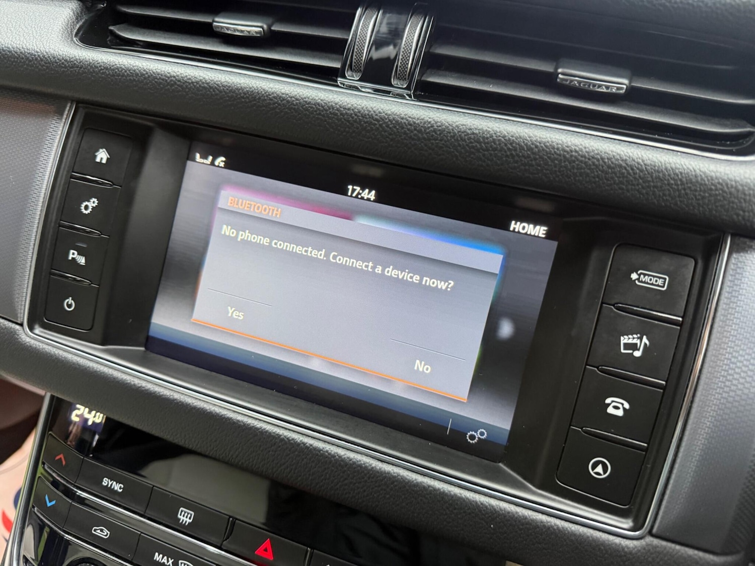 Used Jaguar XF 2018 for sale - 77573729: Photo 48